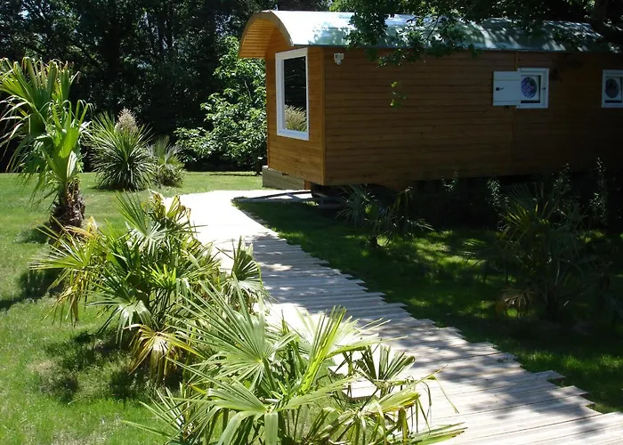 Marosenia Ttiki - Cabanes Et Spa